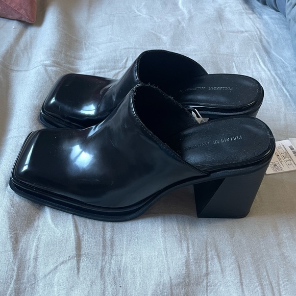 SOLD: NWT Black Pull&Bear Square Toe Heeled Mules Sz 8 - Picture 3 of 6